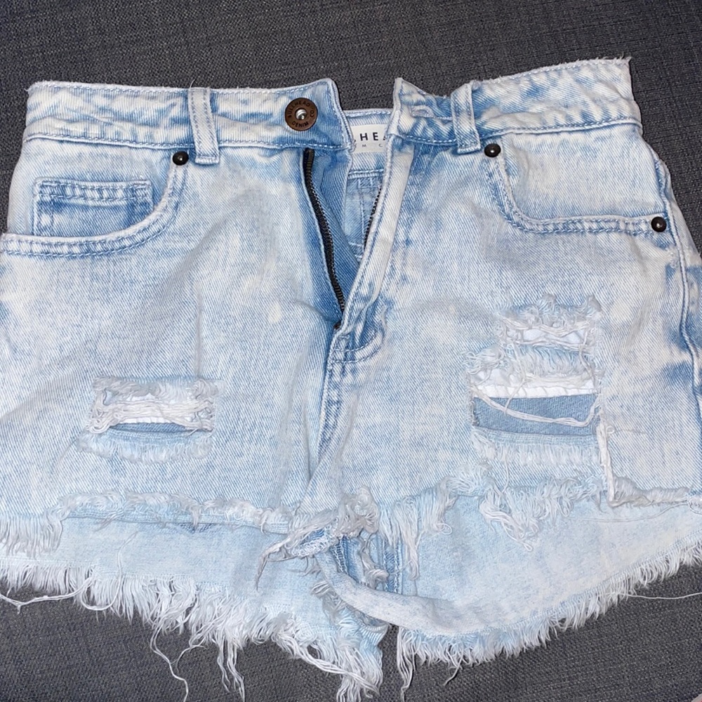 BULL HEAD Denim Co. High waisted Mom shorts